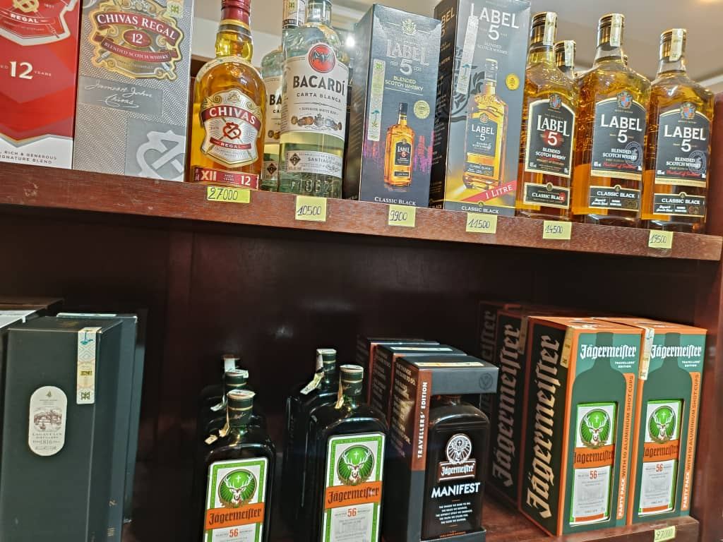 Chivas, Bacardi, Label 5